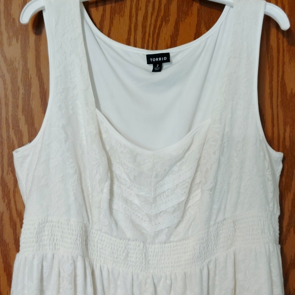 torrid 2 Ivory High-Low Lace Dress - Picture 6 of 6